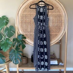 Karen Millen Black Embroidered Midi Dress - Elegant & Timeless